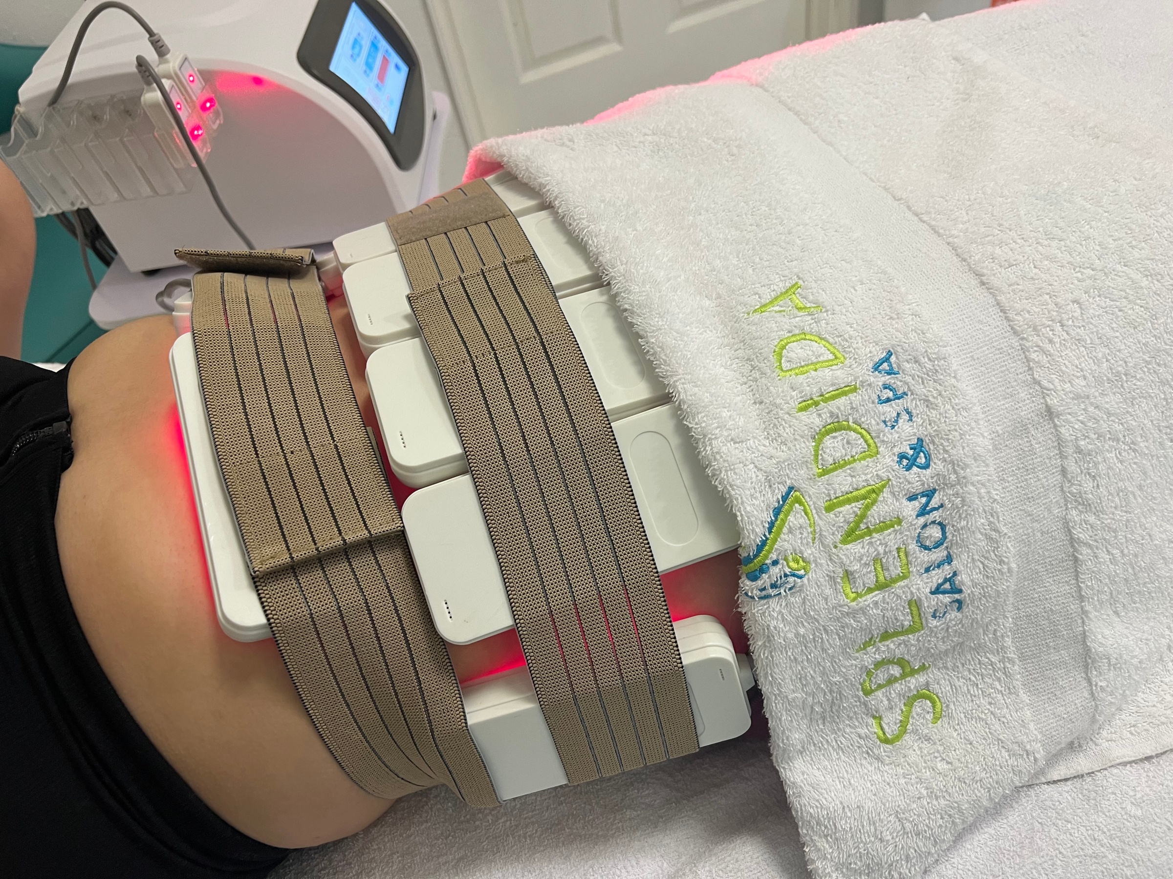 Effective Body Sculpting with Lipo Cavitation & Laser Sessions