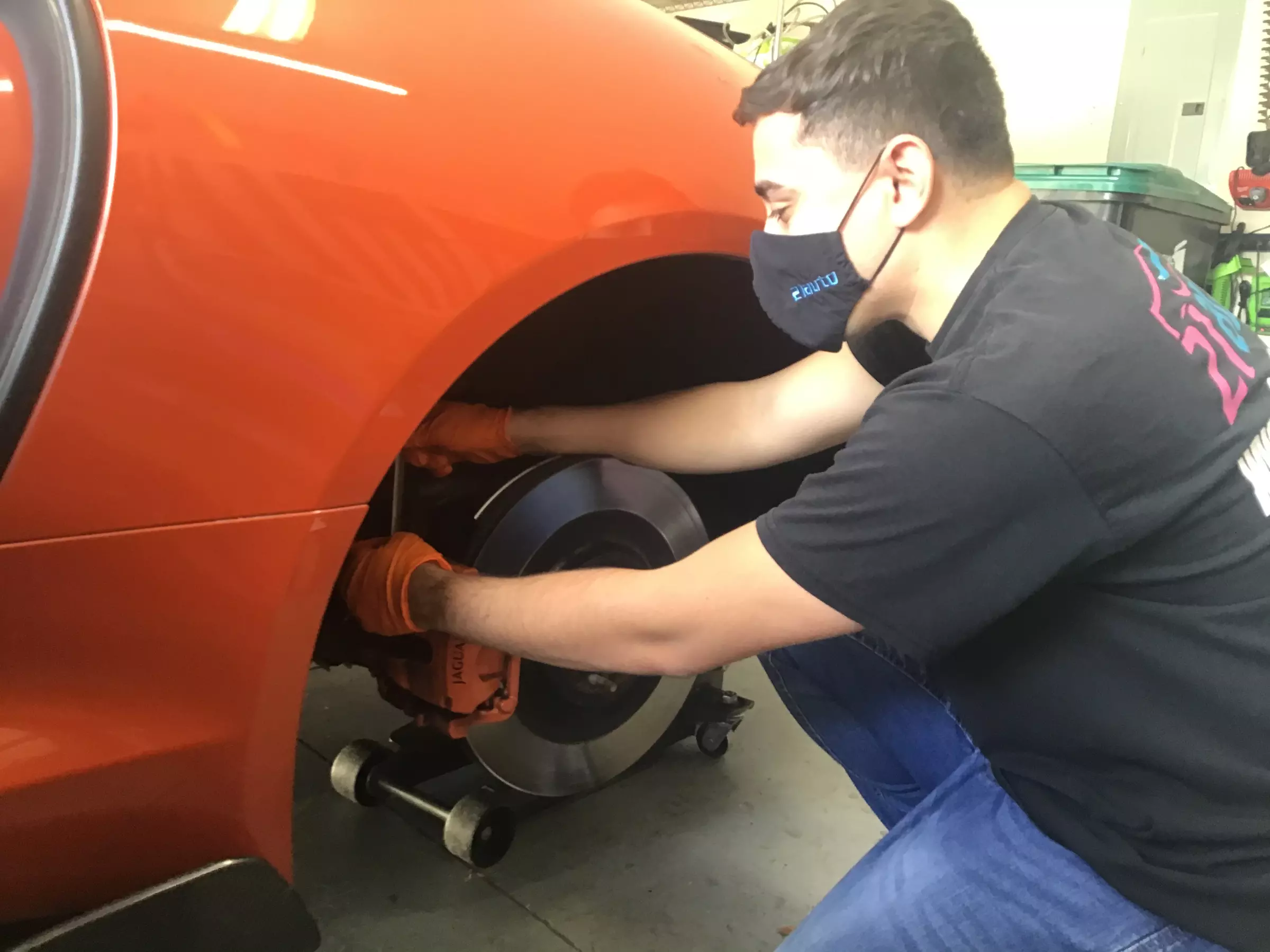 Up to 45% Off on Brake Pad Replacement at 21Auto - Primary Image