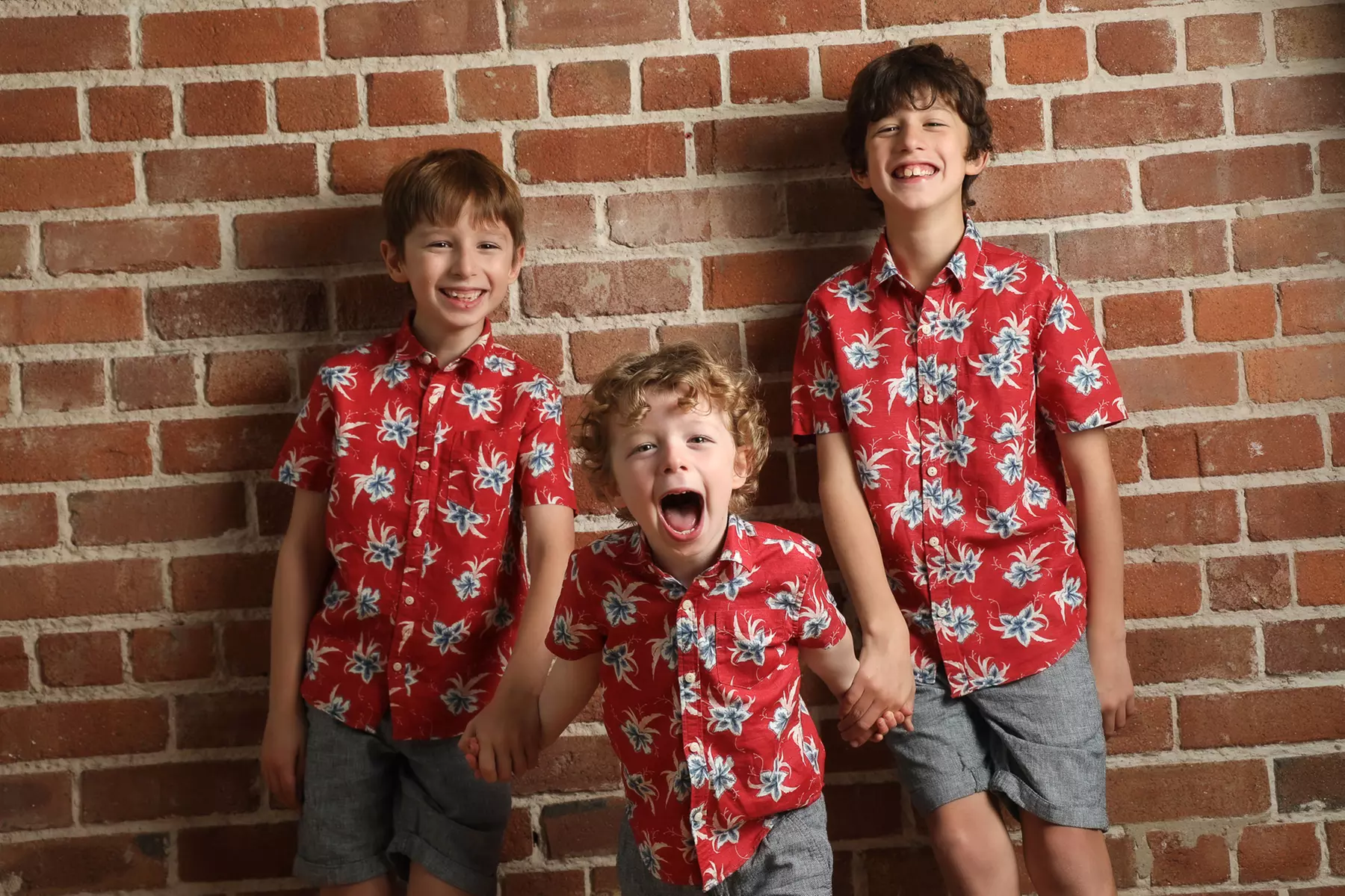 Family Photoshoot with Complimentary Print at Peekaboo