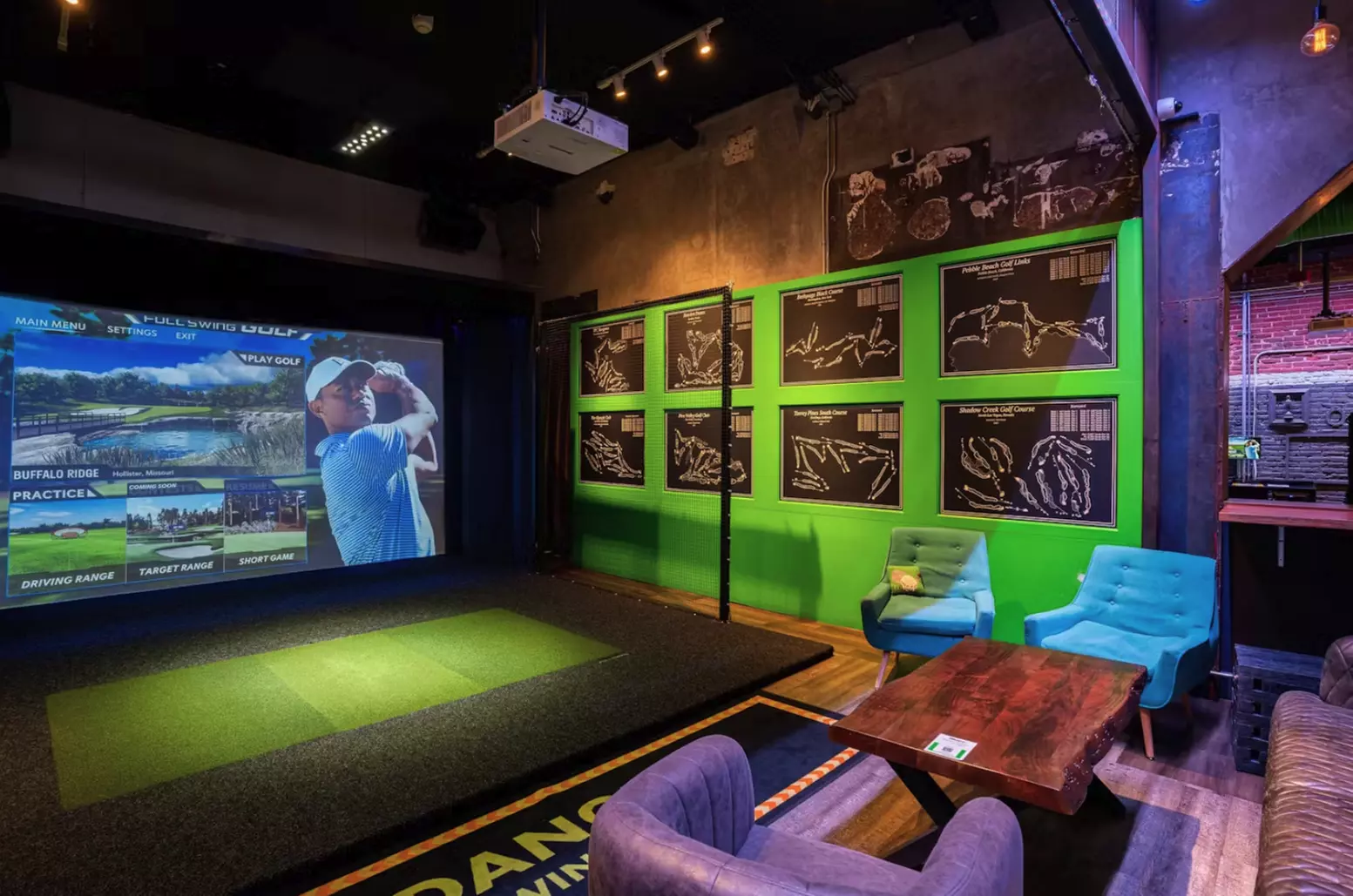Indoor Golf Simulators & Cocktails at Swing Social