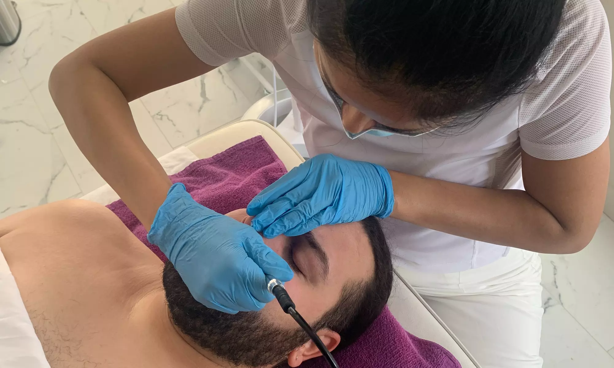 Experience the Gentleman's Facial at Chelmsford Beauty Academy, tailored for men's skin, with up to 35% off - Image 3