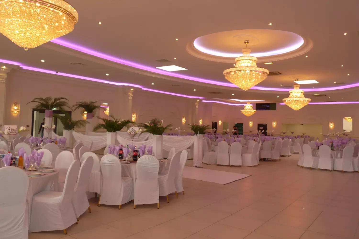 Jusqu'à 87% de réduction sur Fête - Salle de réception chez SO PROPRE