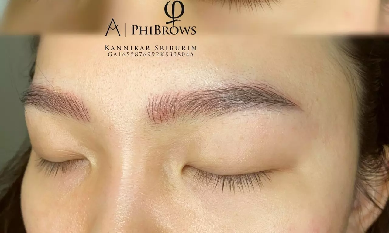 Up to 52% Off on Microblading at Kannii Microbladding - Second Medium
