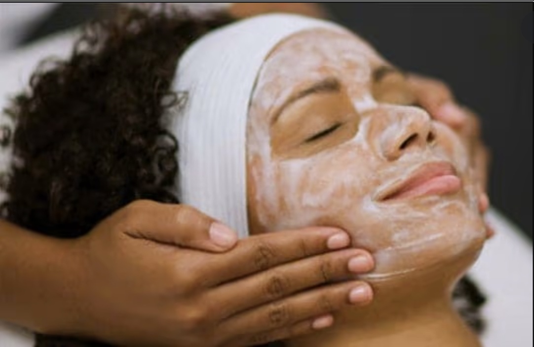 Refresh Your Skin with a 60-Minute Facial Session