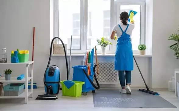 2–4-Hour Standard or Deep House Cleaning Services