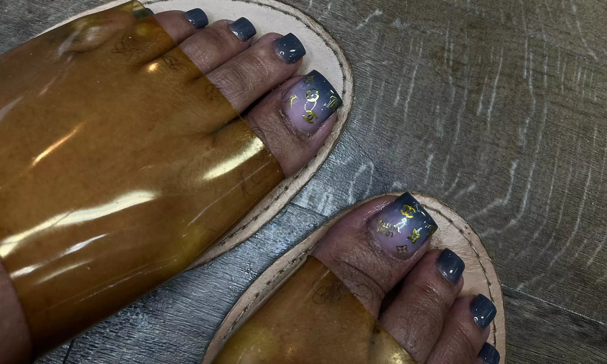 Transform Your Look with Stunning Custom Acrylics That Wow!
