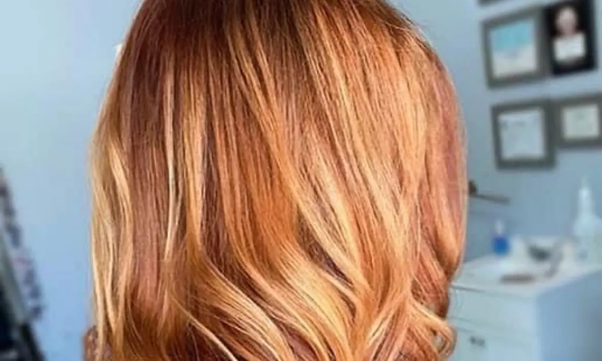 Up to 41% Off on Salon - Hair Color / Highlights at V.I.P. Hair - Second Medium