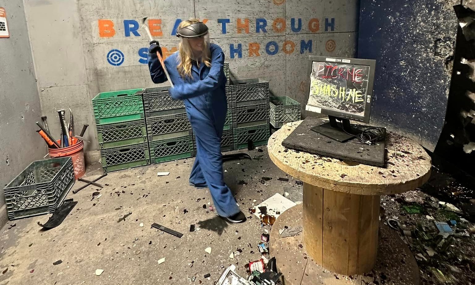 Smash and Splatter: 30-Minute Breakthrough Splatter Room for One