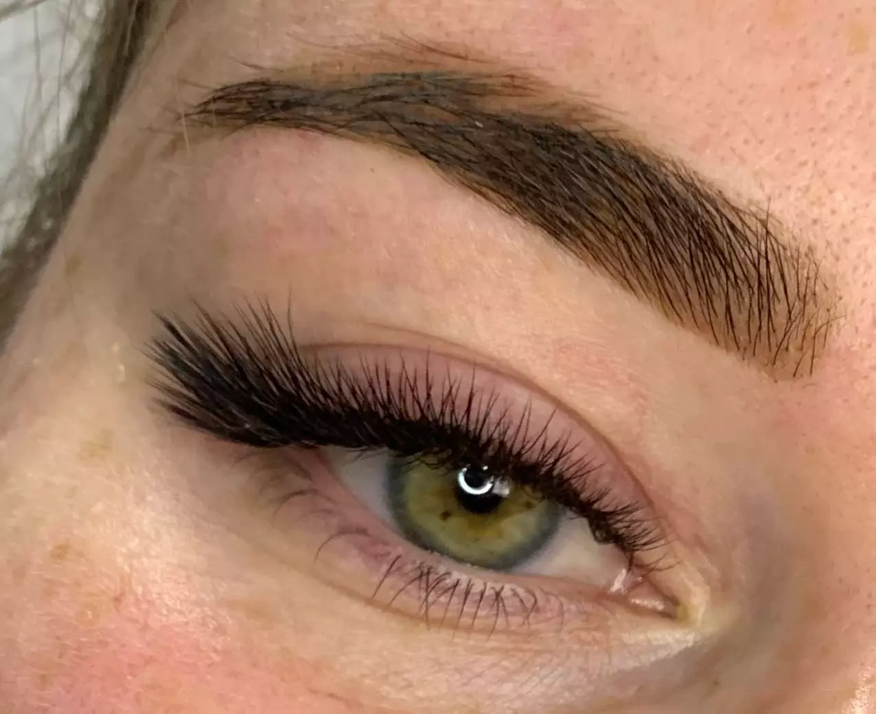 Up to 45% Off on Eyelash Extensions at Woman lab