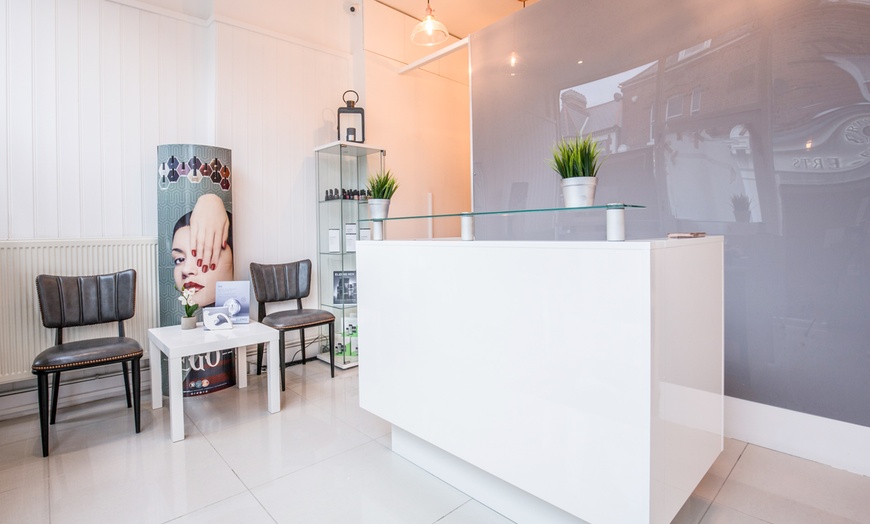 Image 3: Luxury Spa Massage in London — Save Up to 47% at Volta’s Spa