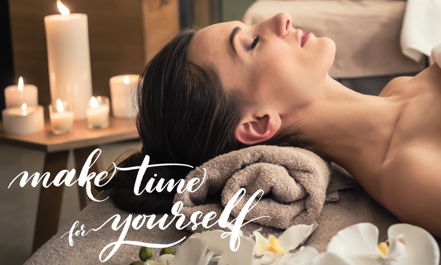 Image 2: Transform w/ One or Two-Vial Fat Dissolving Injections on Double-Chin LemonBottle (Up to 60%Off)