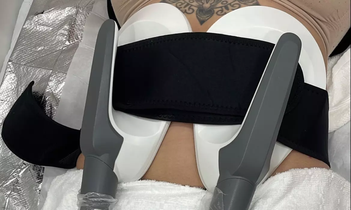 At Bvellus Body Center, enjoy EMS sessions targeting abs and butt, achieving up to 46% effectiveness. - Primary Image