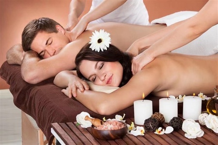 couples massage at oasis massage spa