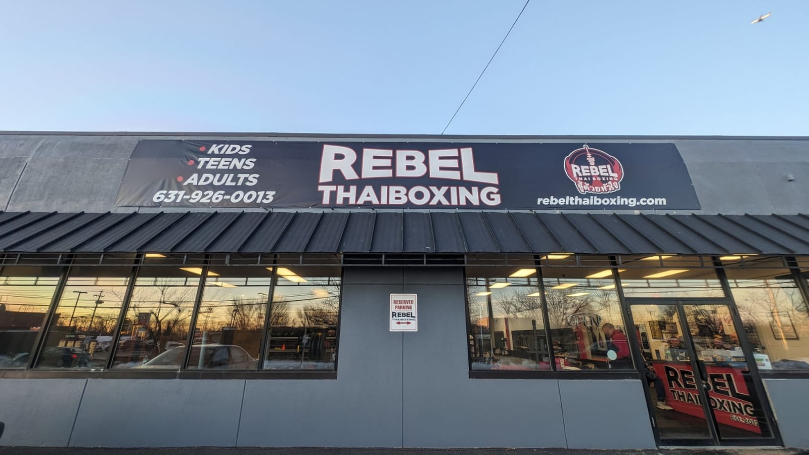 Kickboxing & Boxing Classes With Gloves Included