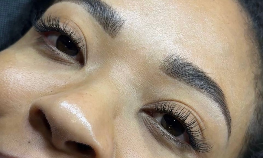 Image 1: Transform Your Brows: Unleash the Power of Perfect Shaping!