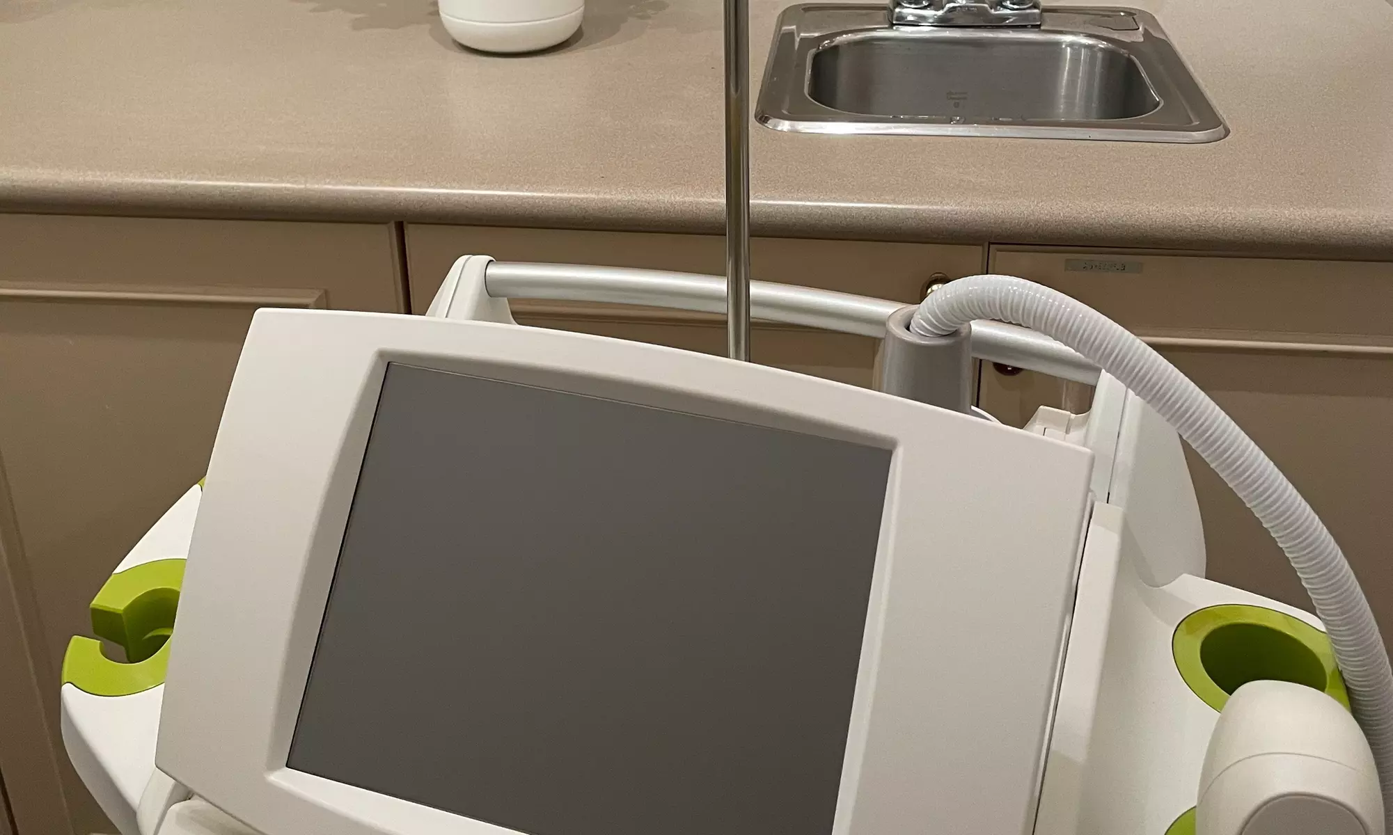 CA$165.00 for One IPL Facial at Le Reve Skin Clinic (CA$199.00 Value) - Second Medium