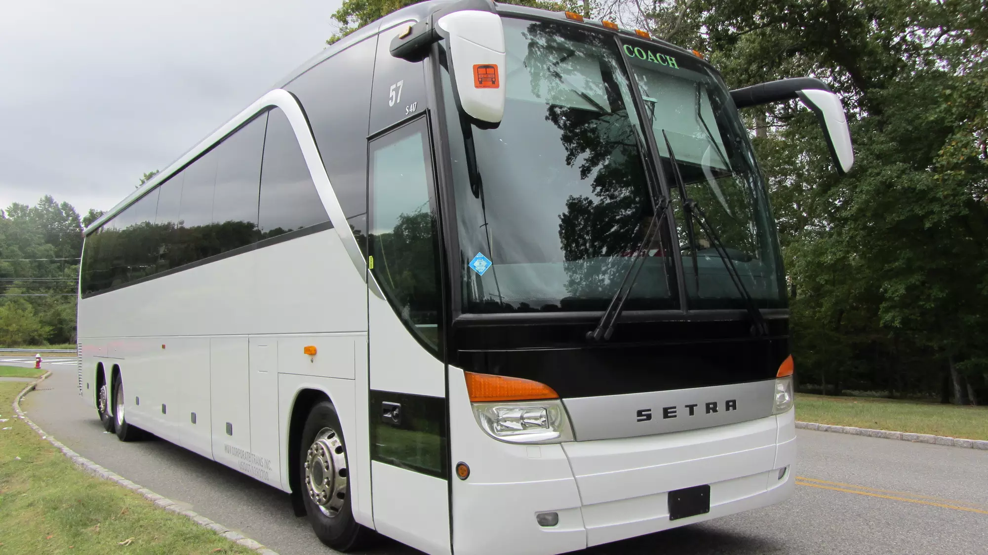 Up to 47% Off on Wine / Vineyard Tour at M&V Limousine Ltd. - Second Medium