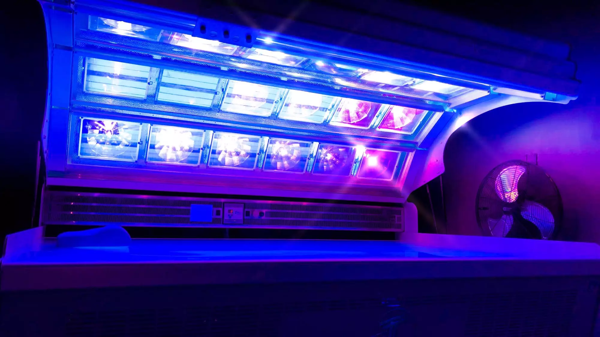 Up to 75% Off on Tanning - Bed / Booth at Tanliners Club And Spa - Primary Image