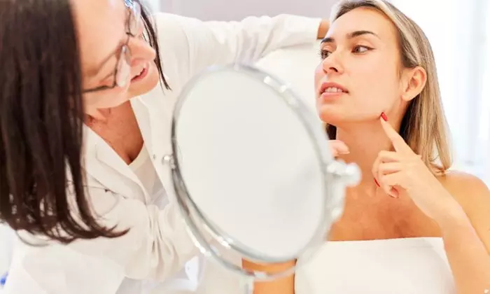 Experience the Magic of Luxury Hydra Facial with a 6-Step Deep Cleanse