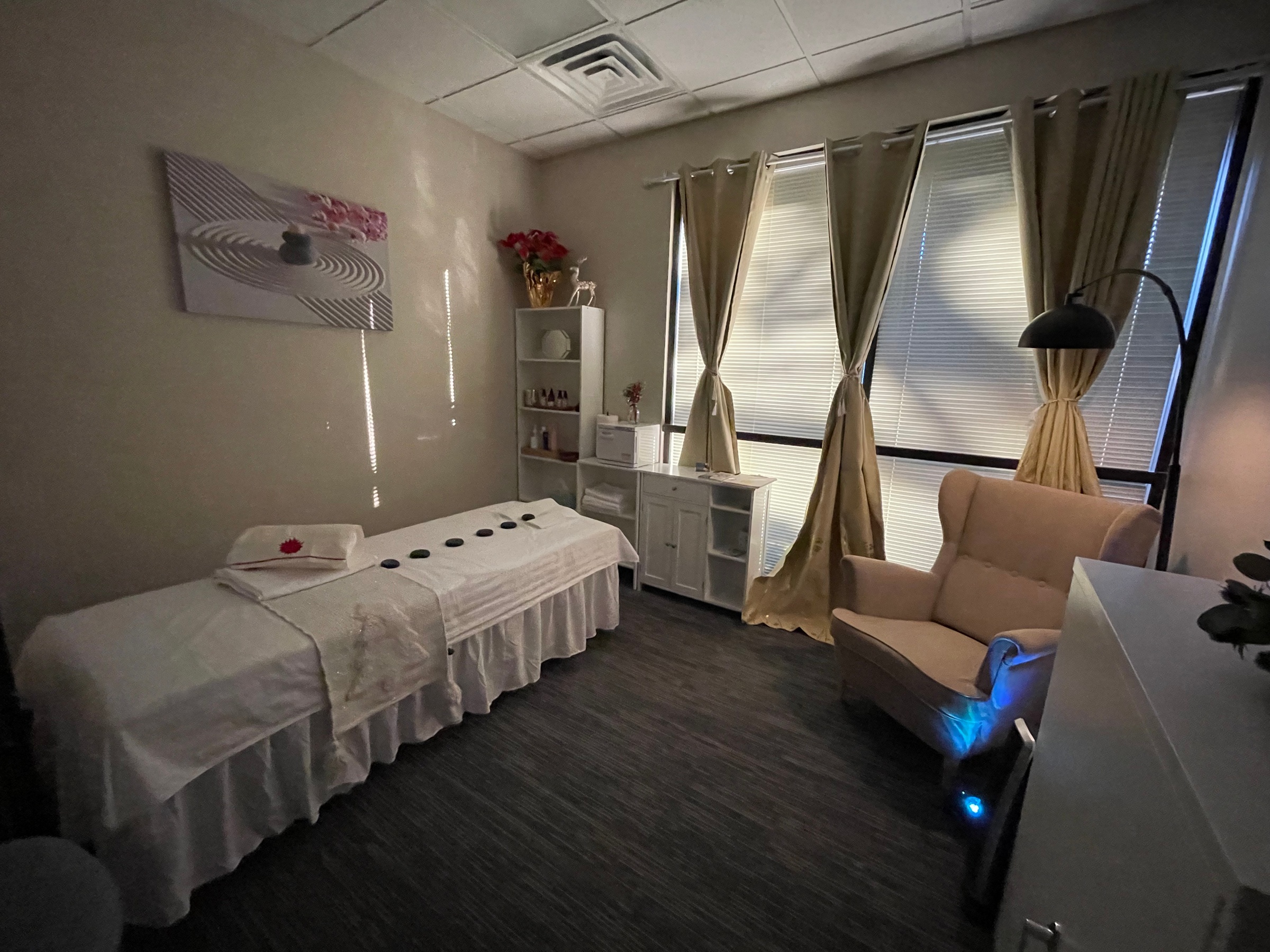 Unwind and Relax: 60 or 90-Minute Massage with Choice of One Elevation at Zen Harmony Massage ( Up to 50% Off ) - Primary Image