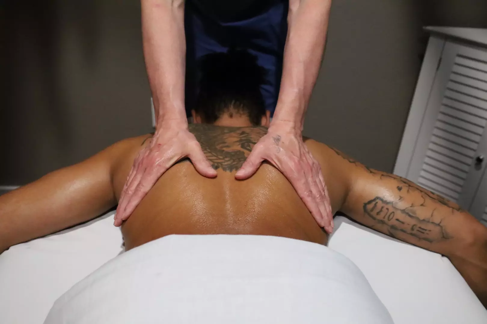 Deep Relief Signature Massage incl. Cupping Session, Ashiatsu and More
