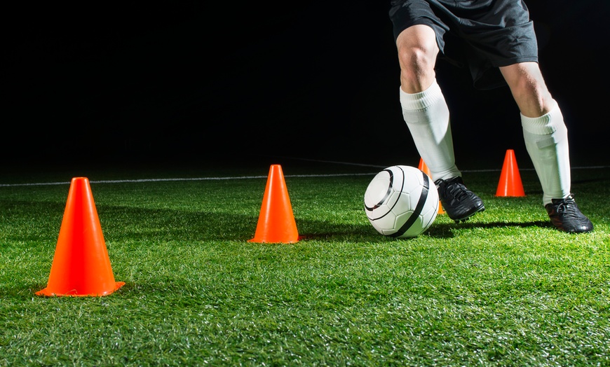 Image 1: Up to 40% Off on Soccer / Football - Training at Boxtabox