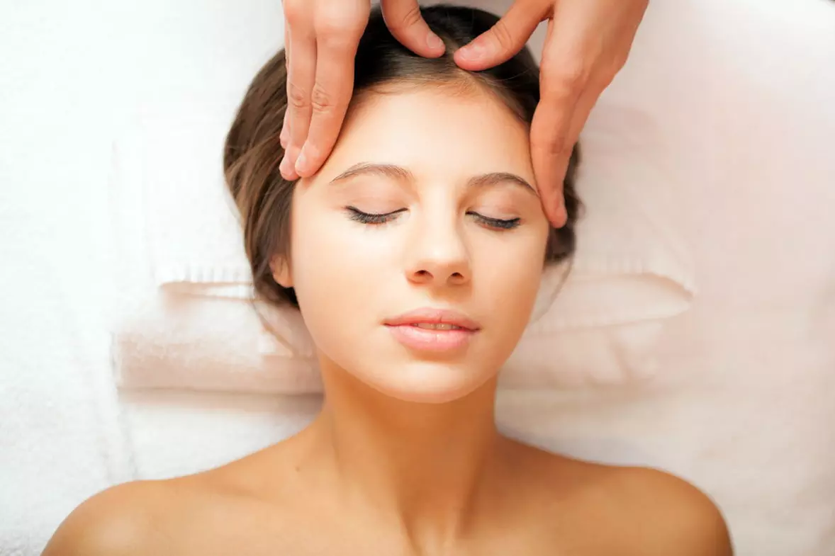 Up to 36% Off on Full Body Massage at Miracle Massage - Primary Image