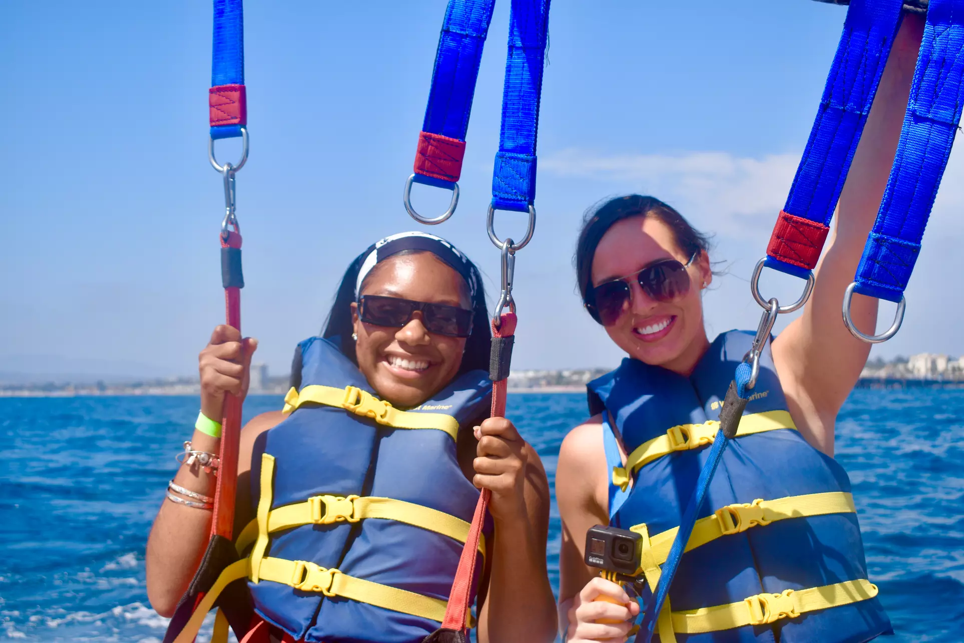 Share the Thrill: 800ft Parasail Flight! Smooth Take-offs and Landings