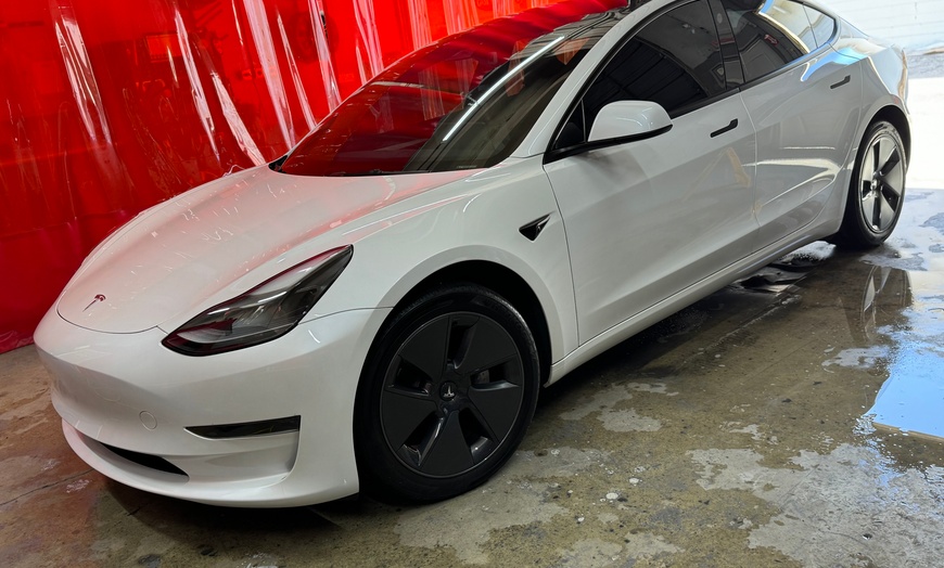 Image 2: Get Your Car Shiny With Aftercare Wash!