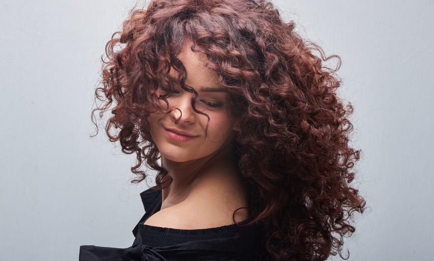 Image 5: Up to 50% Off on  at Salon Fame