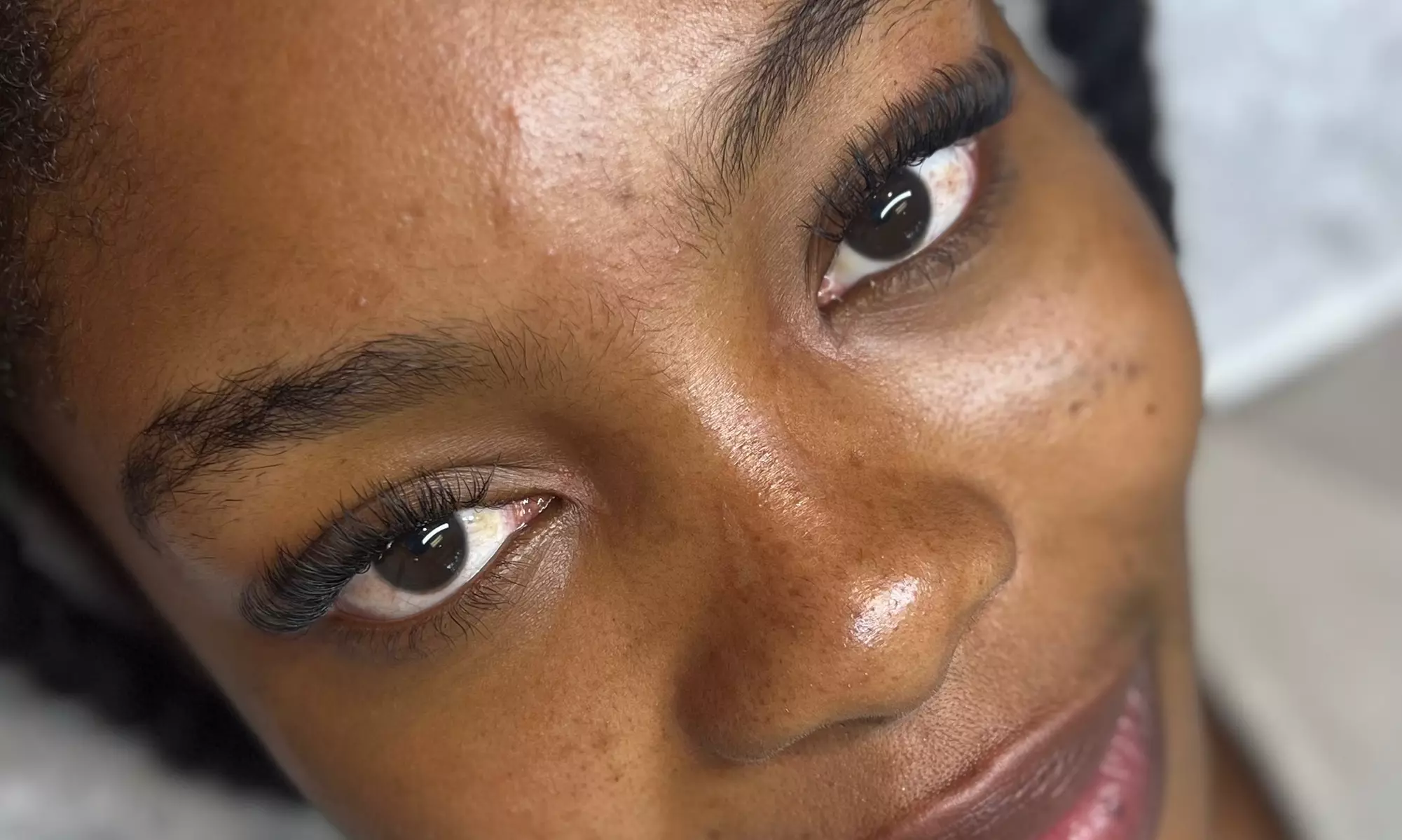 Achieve Dramatic Eyes with Full Set Eyelash Extensions
