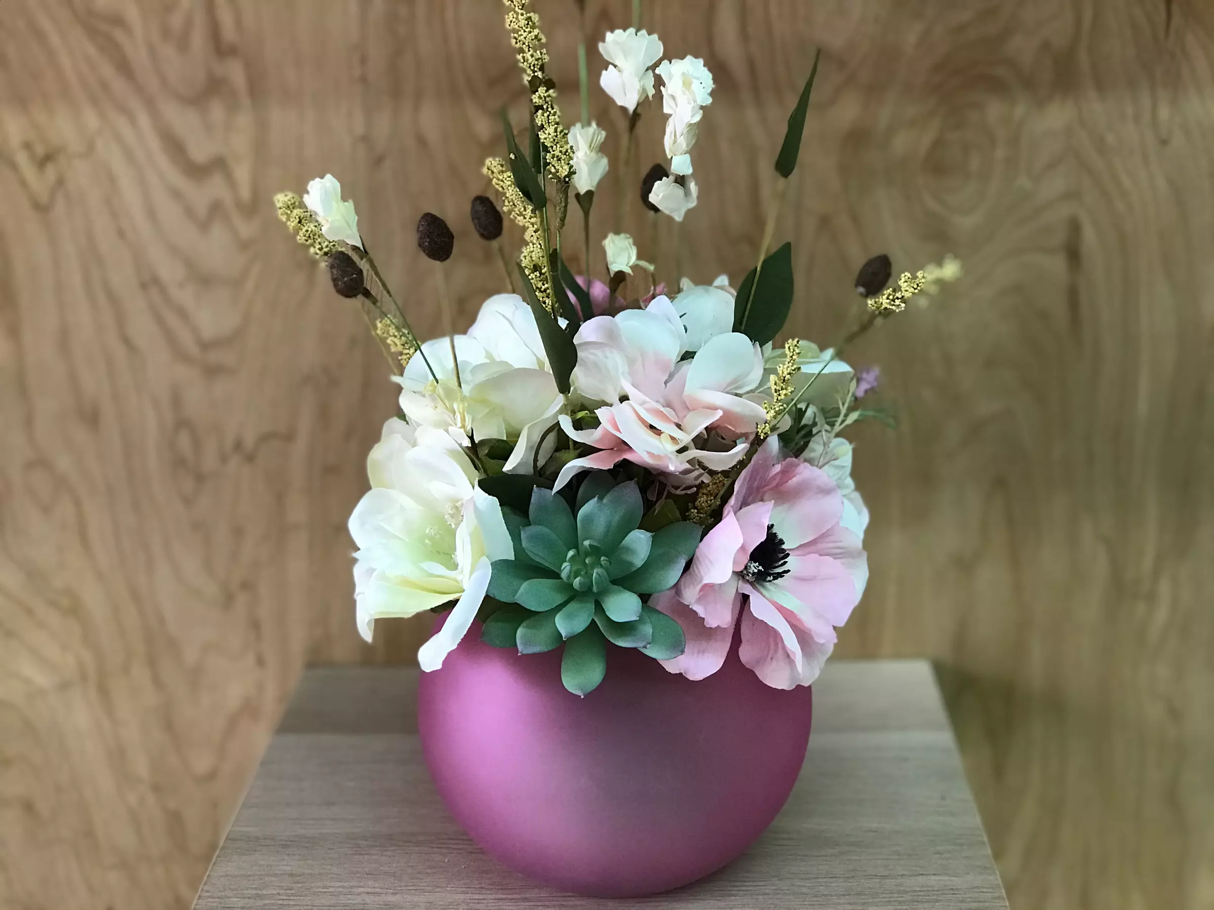 Up to 40% Off on Floral Arrangement Services at Eclore Floral - Primary Image