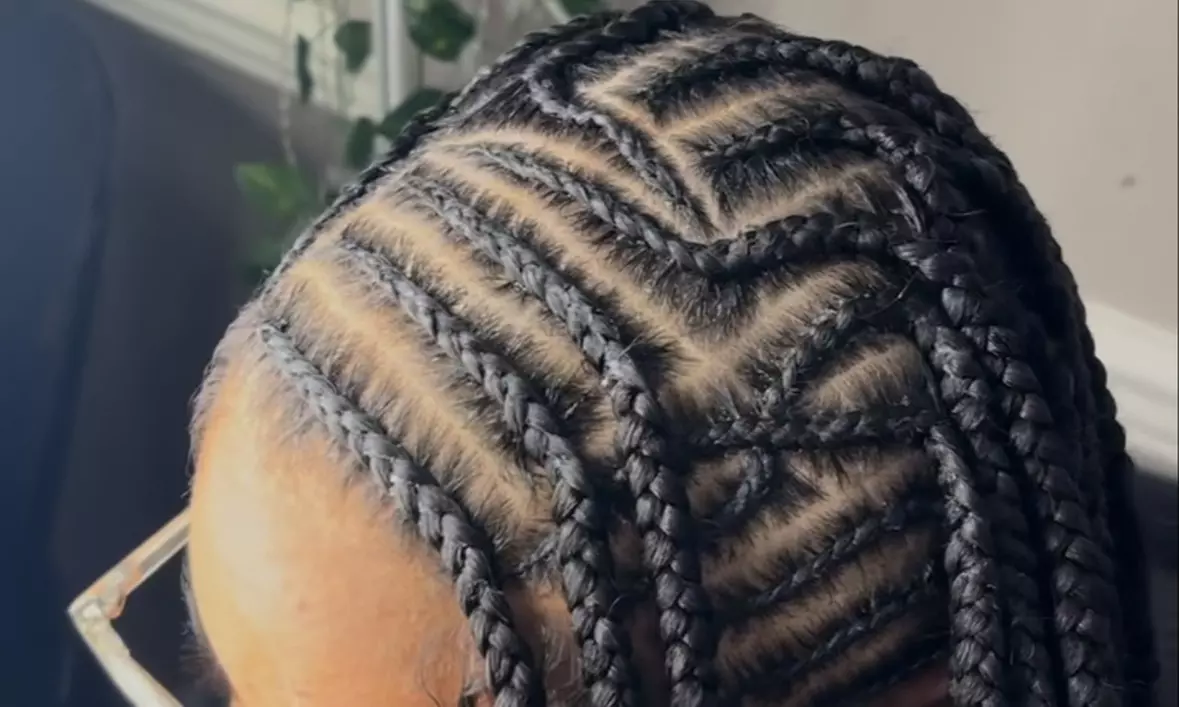Elevate Your Style w/ Smedium, Medium or Large Knotless Braids for a Stunning Hair Transformation(Up To 60% Off) - Primary Image
