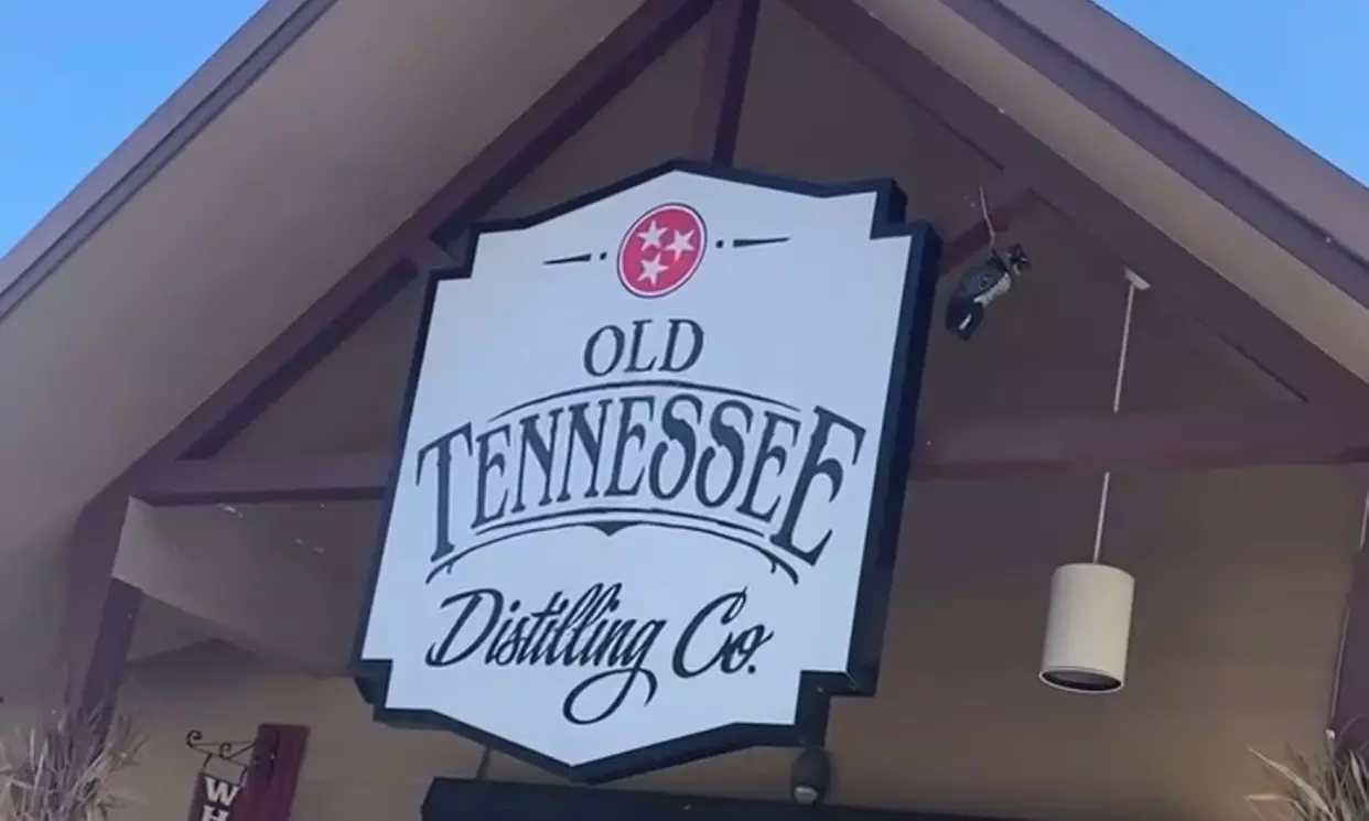 2 or 4-Visit 5 local Distilleries w/ Tastings and Souvenir Shot Glass