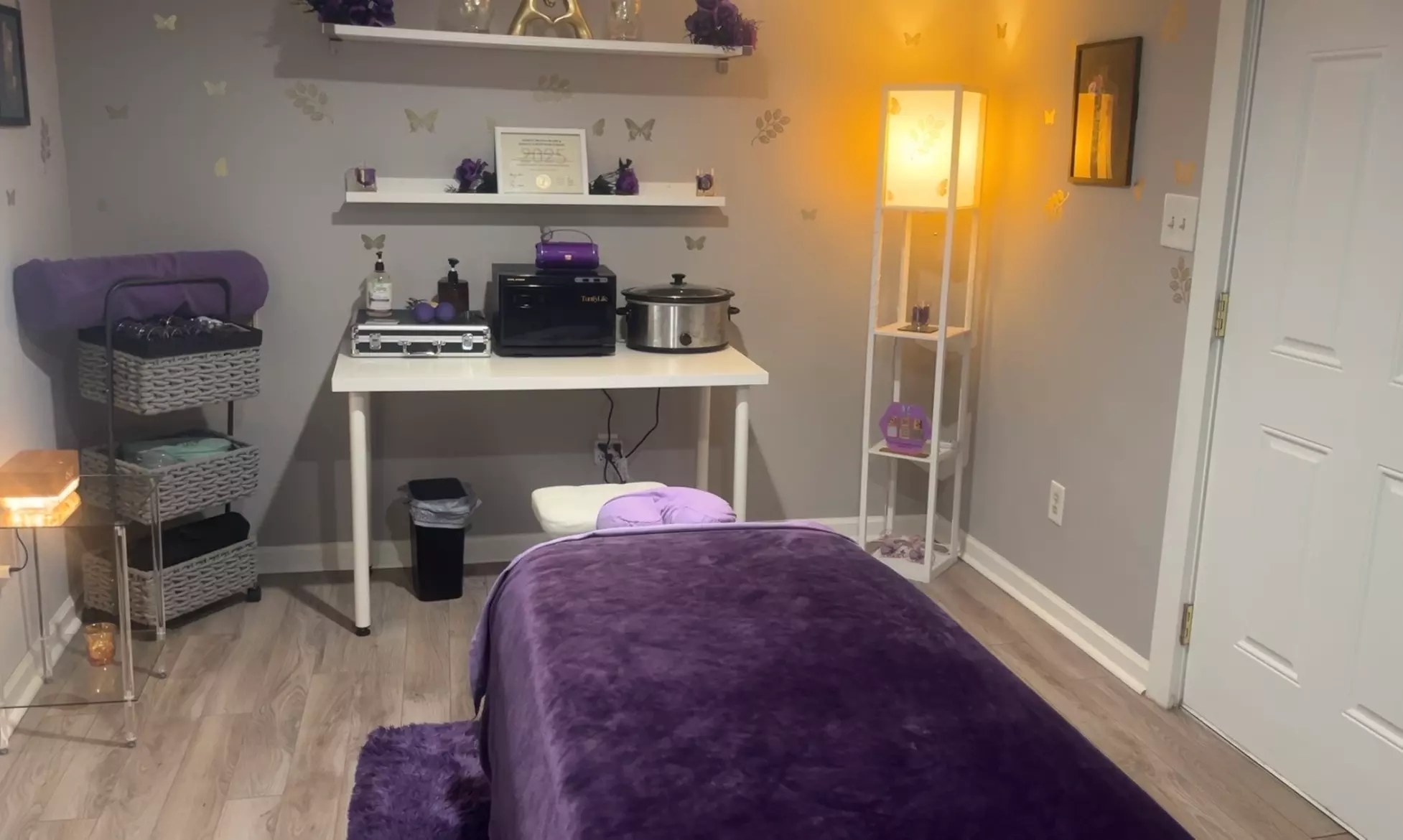 Unwind with a One 60 or 90-minute Swedish Massage Session