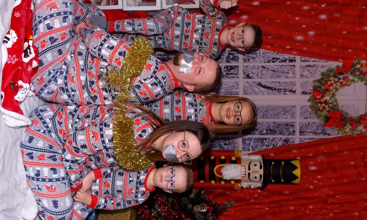 Séance photo sur le thème de Noël avec Cliches precieux