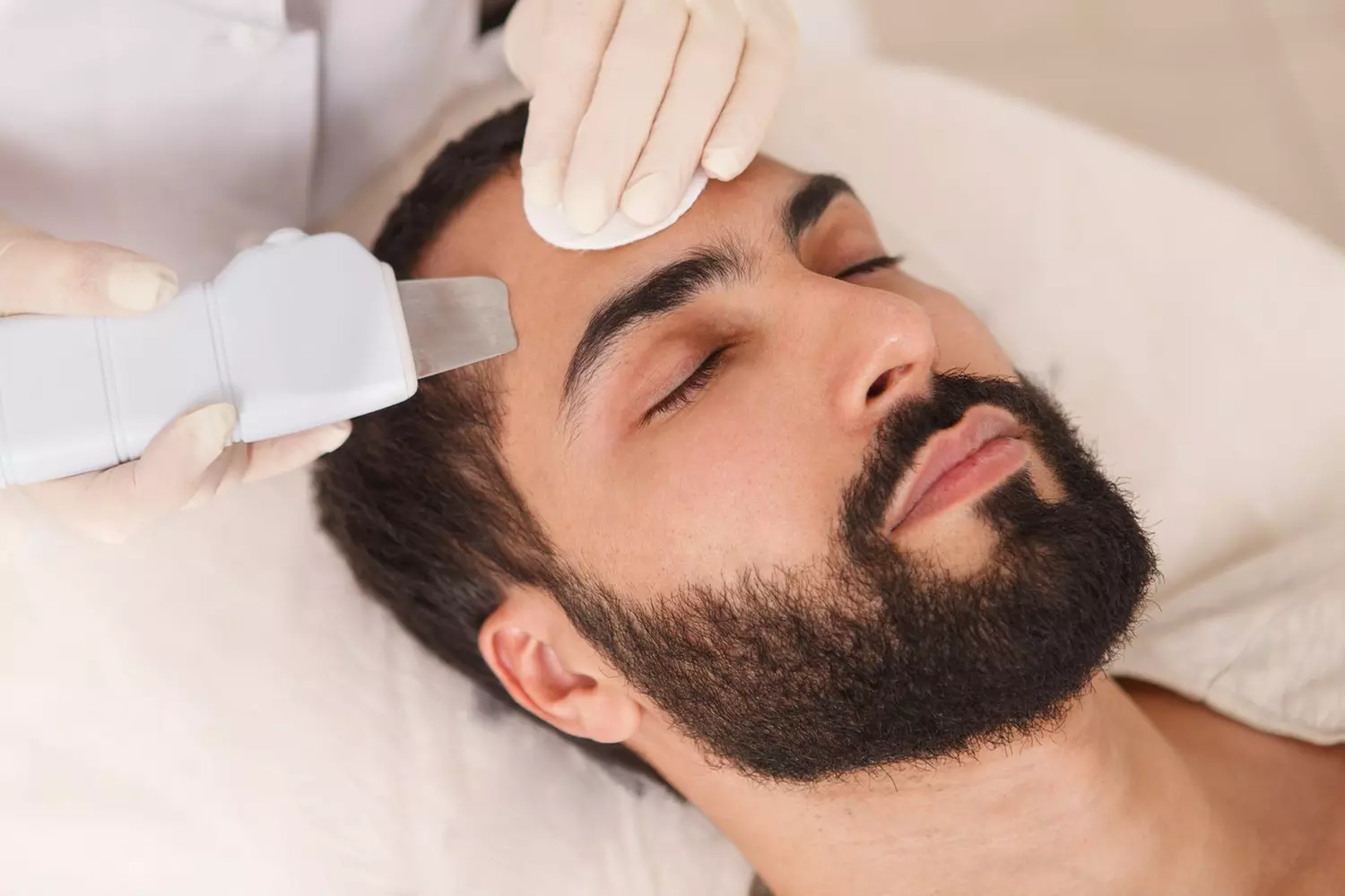 Up to 78% Off on Facial - Men's at UK Aesthetics Lounge