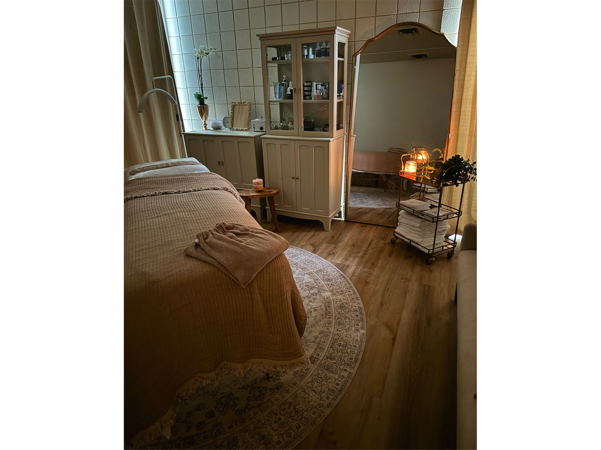 Get Glowing Skin with a Light Therapy Facial Experience at The Cosmetic Collective (Up to 58% Off) - Primary Image