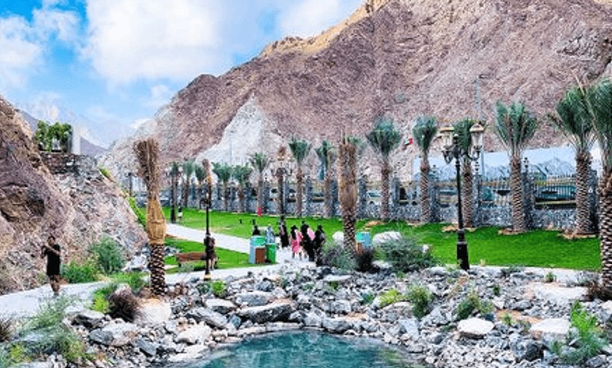 Image 4: VIP Khor Fakkan City Tour