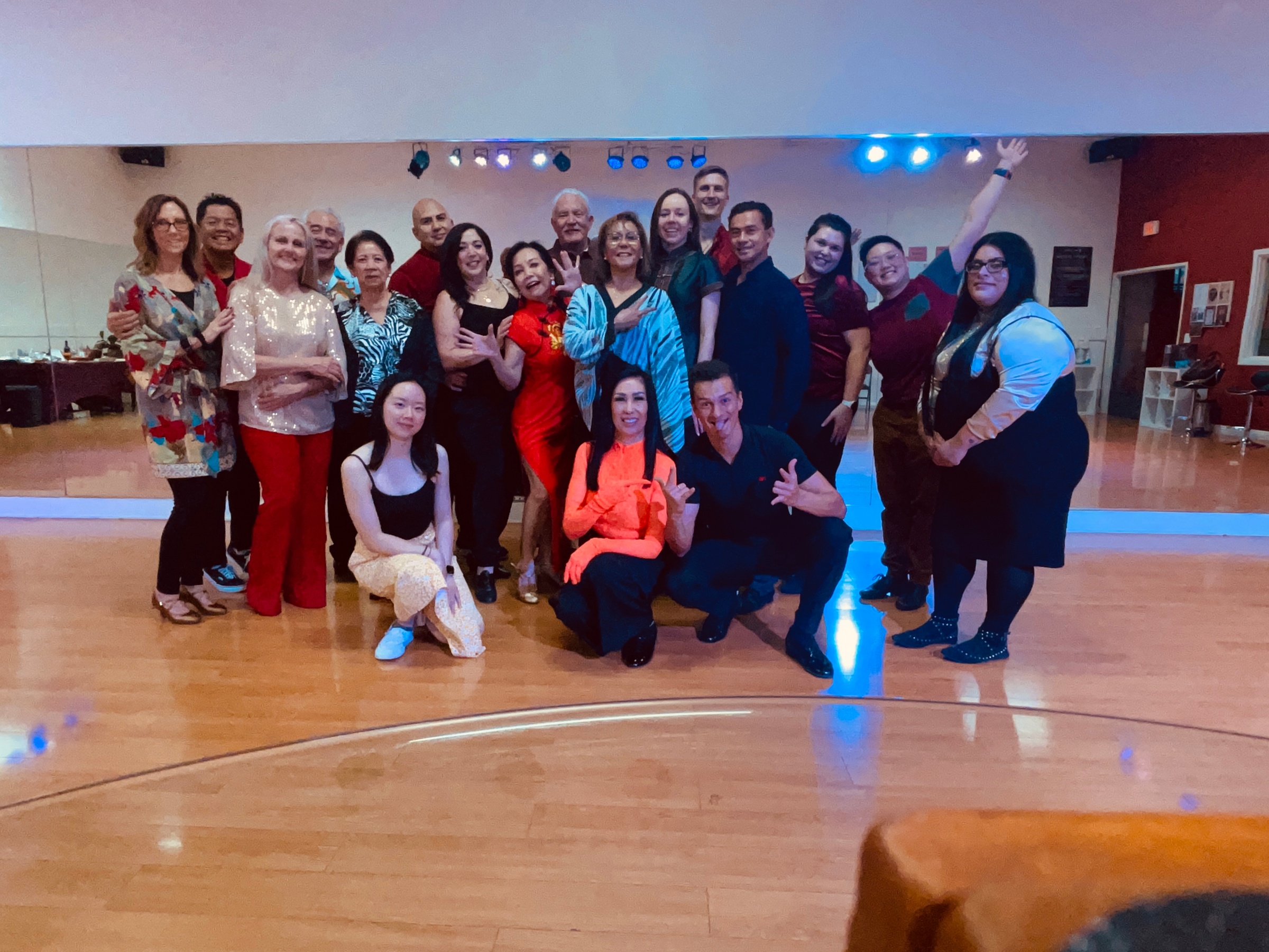 Join 2 Private Dance Classes for Individuals or Couples