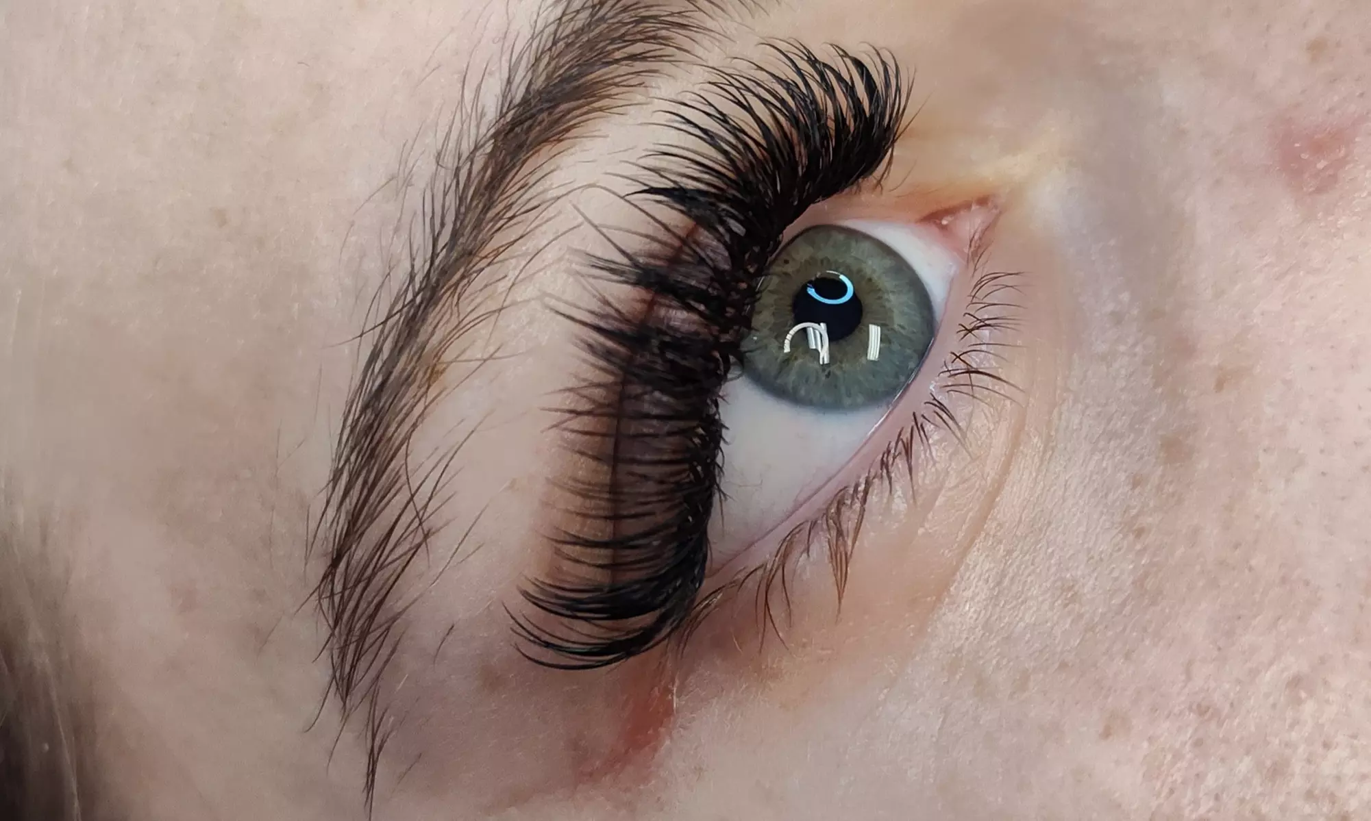 Up to 37% Off on Eyelash Extensions