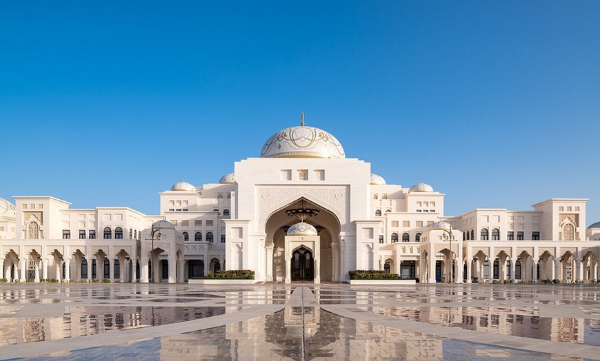 Image 8: Explore Abu Dhabi’s Iconic Landmarks in a Full Day Tour