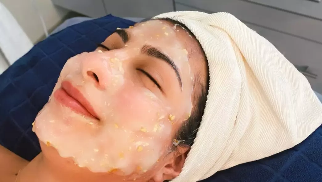 Experience Citrus & Vine Corrective Skincare LLC's Exclusive Luxury Facial and Dermaplane with Hydrojelly Mask for up to 55% off - Primary Image