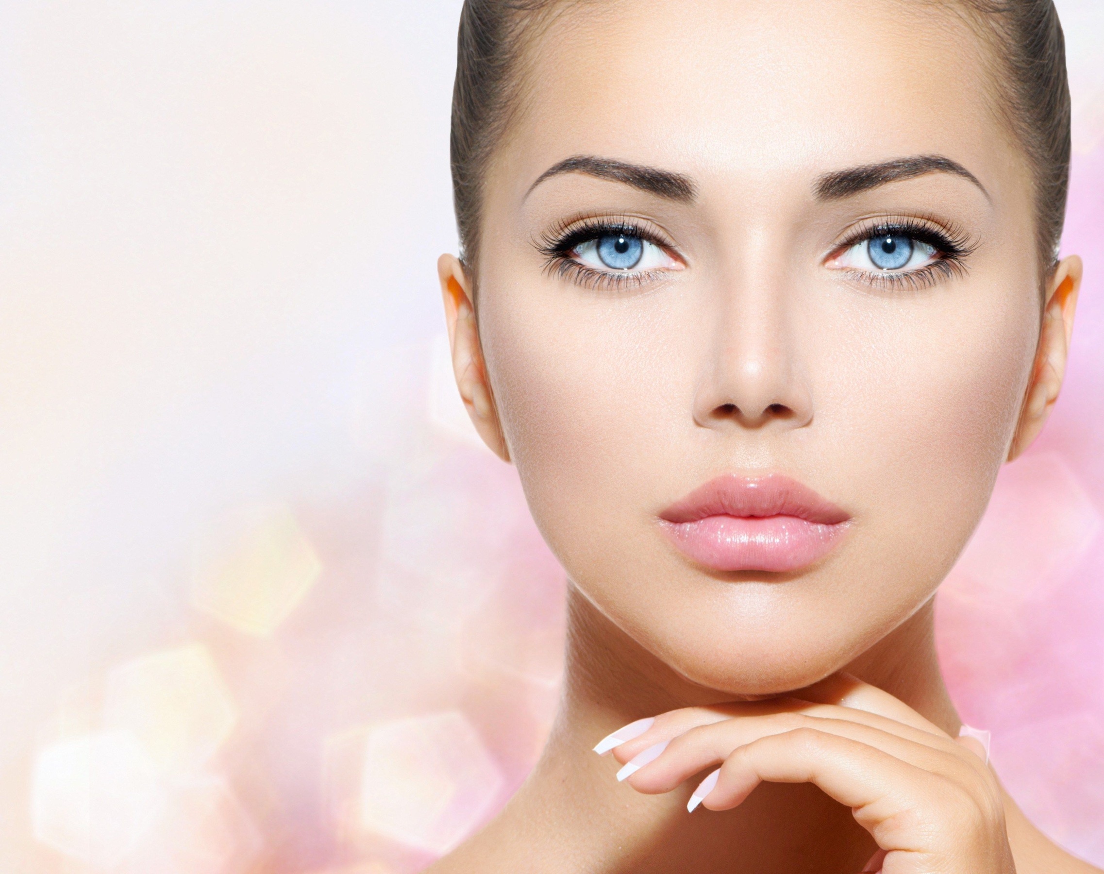 Non invasive treatment to tighten and lift skin on face and stomach