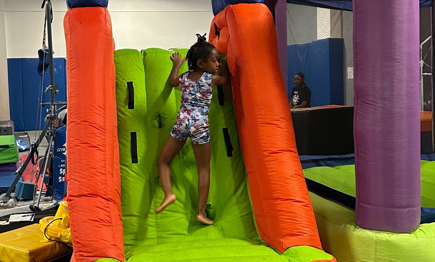 Image 2: Ignite Confidence & Build Skills: Kids Gymnastics Classes (Ages 3-12)
