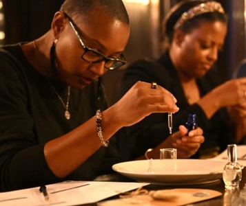 Perfume Making Class - Marvelous Light Candle LLC