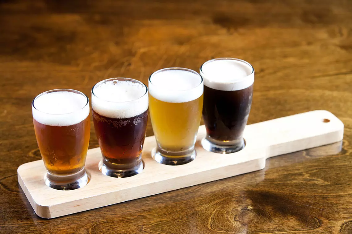 Burgers & Beer Flights at Slater’s 50/50 – Valid Any Day