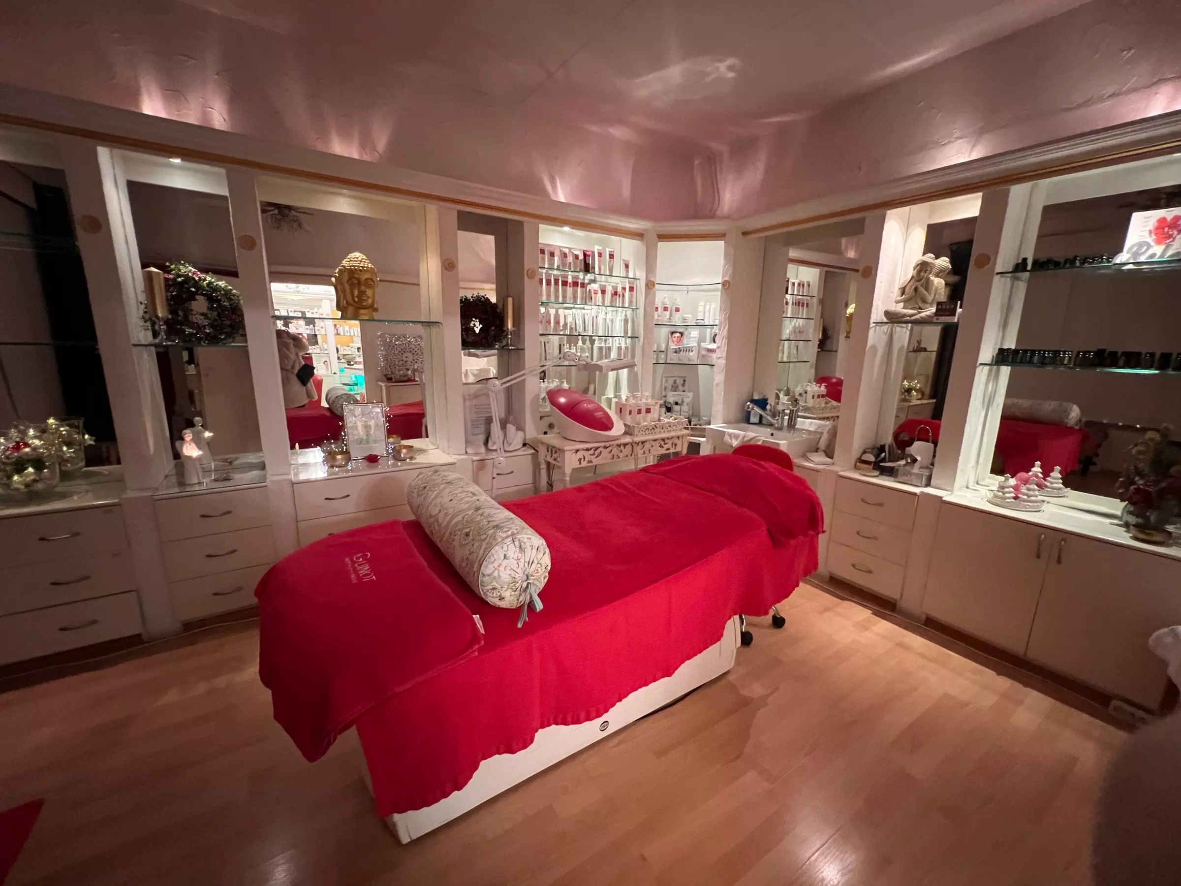 Bis zu 42% Rabatt auf den Kosmetische Gesichtsbehandlung bei Profi Beauty - Primary Image