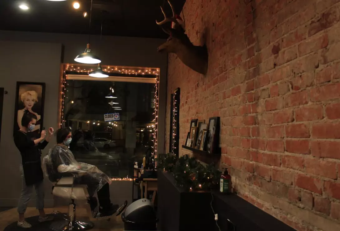 Up to 25% Off on Salon - Haircut - Men / Barber at Roundhill's Barbershop - Second Medium