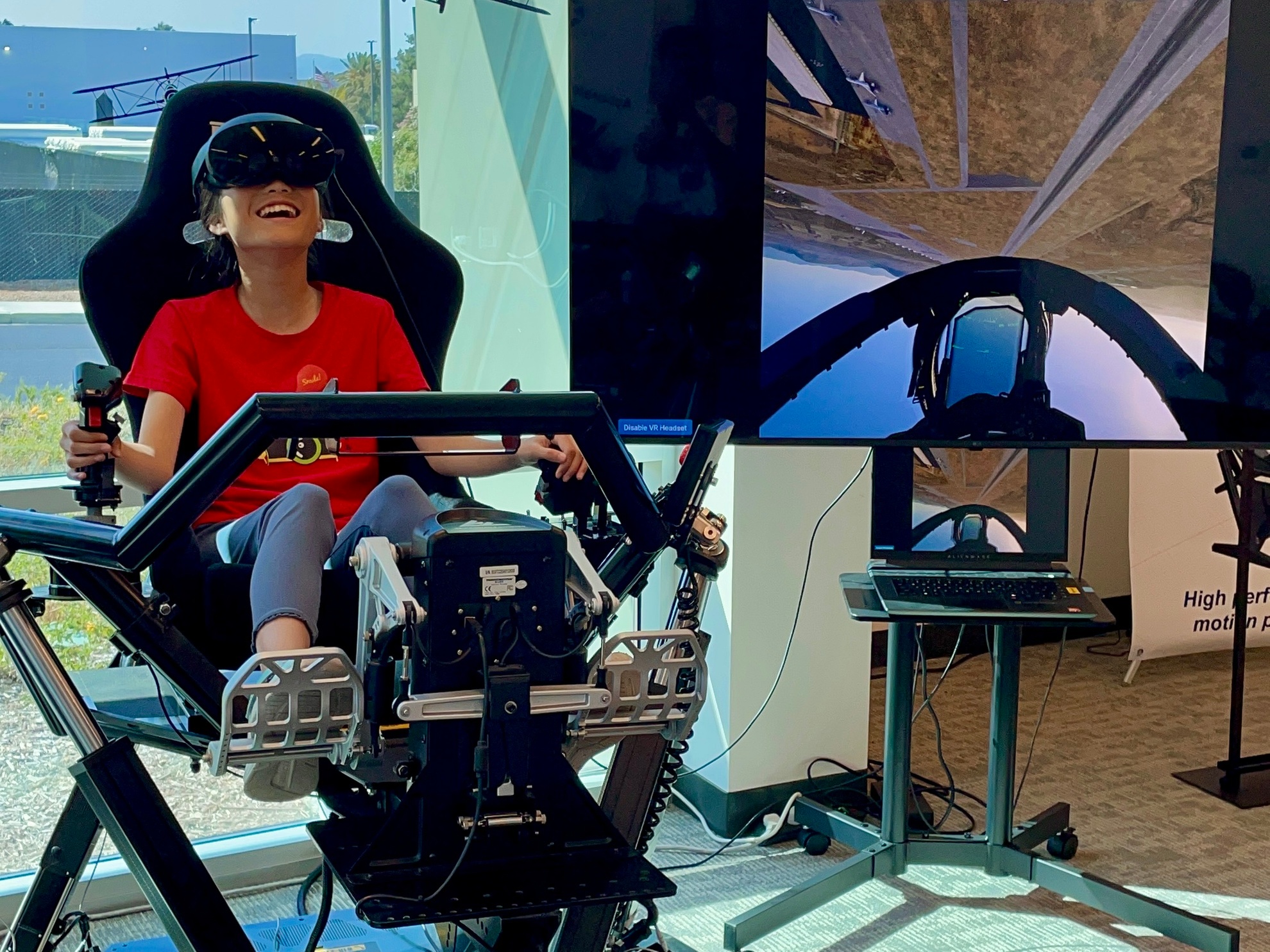 Immersive 30-Minute VR Flight Simulation Experience